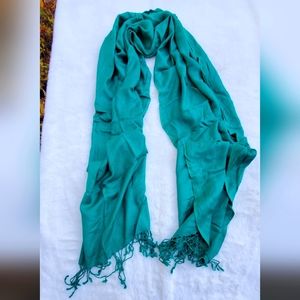 Green scarf